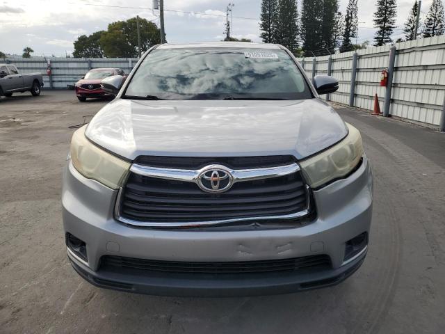 Photo 5 from auction – 2015 TOYOTA HIGHLANDER with VIN 5TDZARFH8FS013848