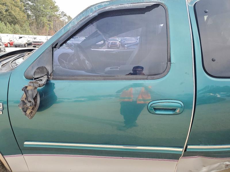 Photo 7 from auction – 1998 FORD F150 with VIN 1FTZX1765WNB08922