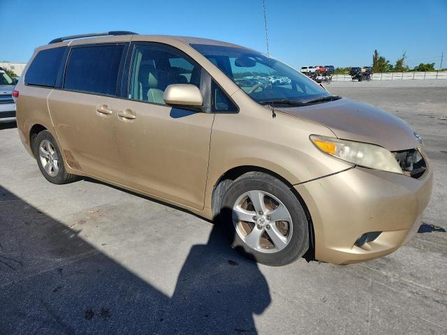 Photo 4 from auction – 2012 TOYOTA SIENNA LE with VIN 5TDKK3DCXCS200183