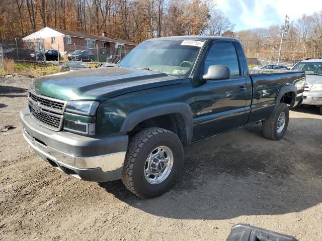 CHEVROLET SILVERADO 2006 with VIN 1GCHK24U26E148913 - Photo from auction