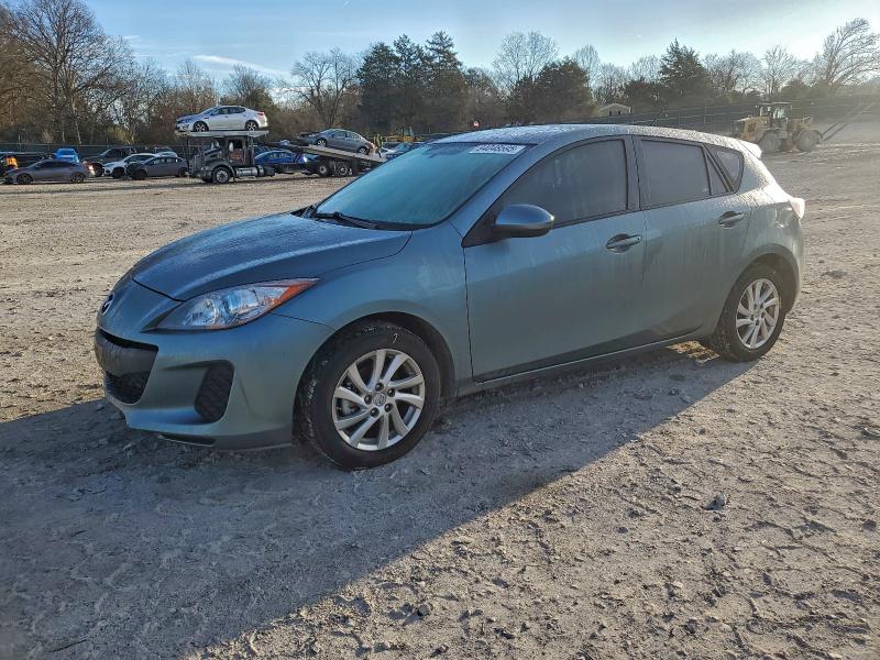 MAZDA 3 I 2012 with VIN JM1BL1L74C1683639 - Photo from auction