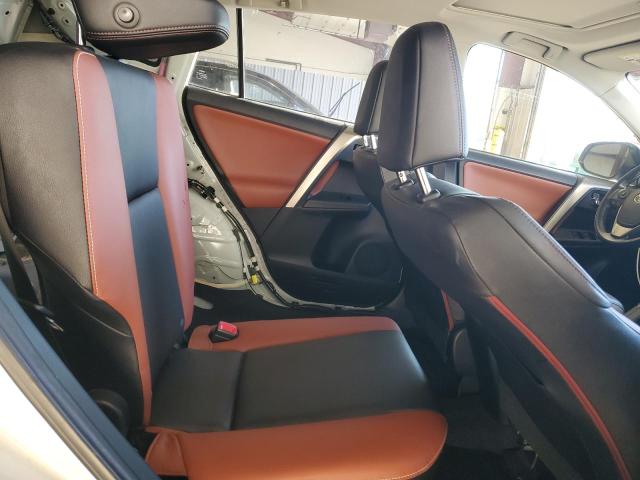 Photo 11 from auction – 2015 TOYOTA RAV4 LIMIT with VIN JTMDFREV7FJ014246