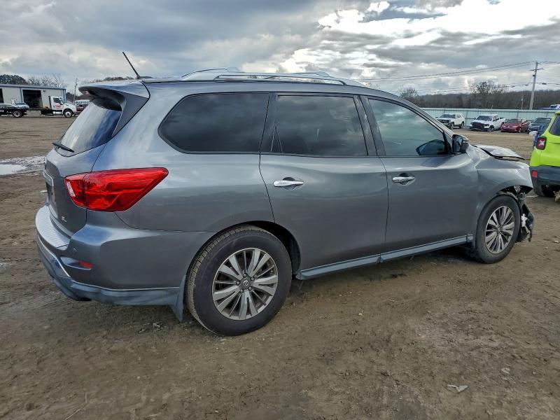 Photo 3 from auction – 2018 NISSAN PATHFINDER with VIN 5N1DR2MN5JC618600