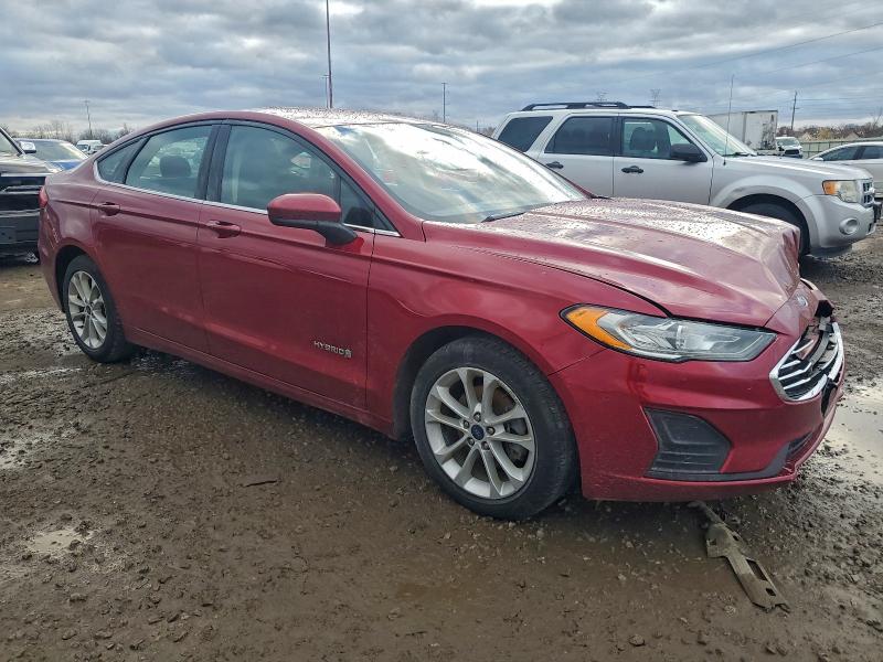 Photo 4 from auction – 2019 FORD FUSION with VIN 3FA6P0LU9KR169186