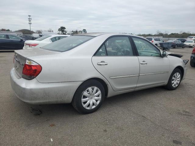 Photo 3 from auction – 2005 TOYOTA CAMRY LE with VIN 4T1BE32K35U607306