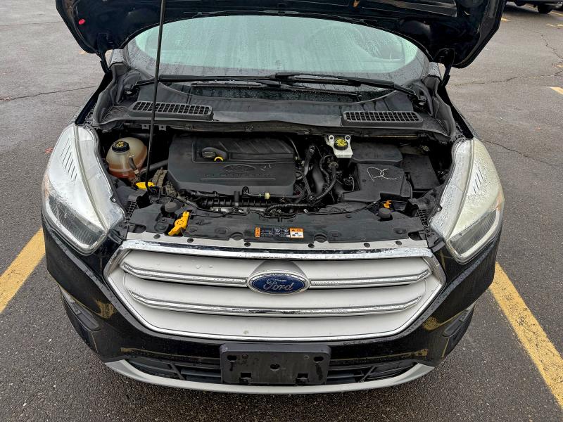 Photo 7 from auction – 2018 FORD ESCAPE SE with VIN 1FMCU9GD0JUA75530