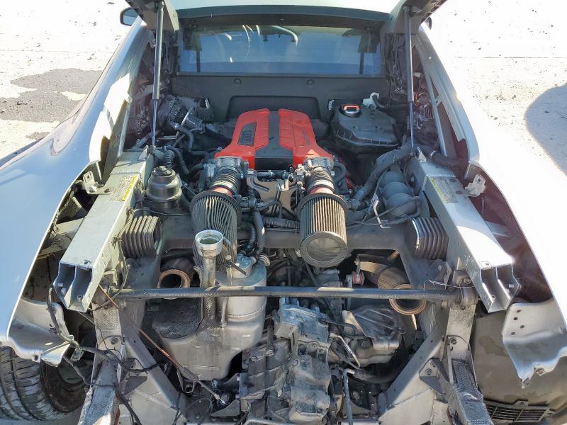 Photo 11 from auction – 2011 AUDI R8 with VIN WUAAUAFG7BN001335