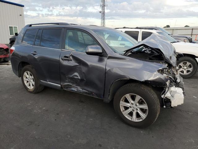 Photo 4 from auction – 2013 TOYOTA HIGHLANDER with VIN 5TDBK3EH1DS243628