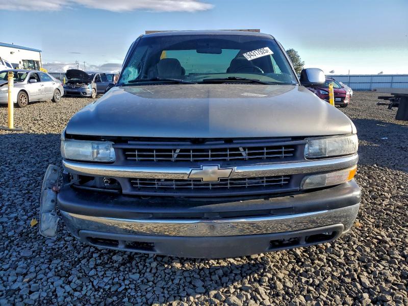 Photo 5 from auction – 2000 CHEVROLET SILVERADO with VIN 2GCEC19V8Y1405458