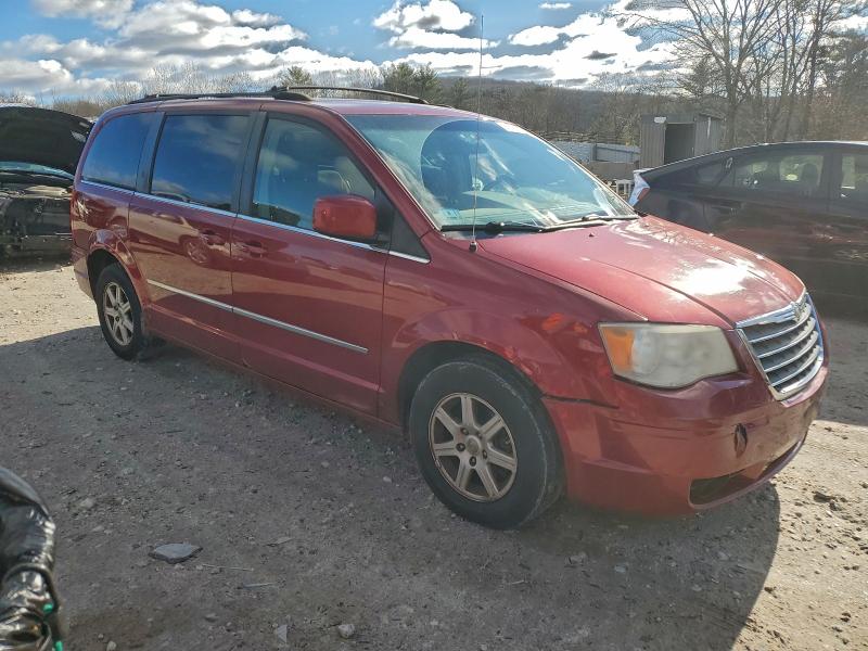 Photo 4 from auction – 2010 CHRYSLER TOWN & COU with VIN 2A4RR5D15AR358001