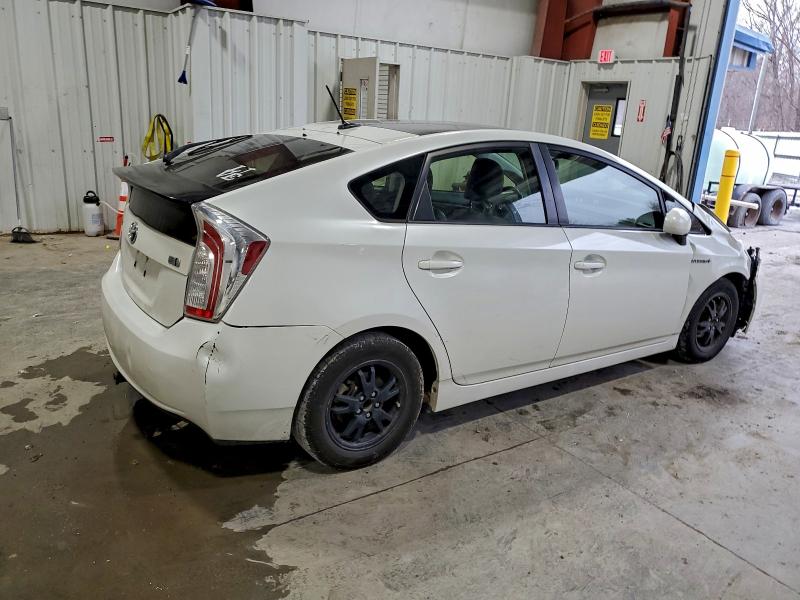 Photo 3 from auction – 2014 TOYOTA PRIUS with VIN JTDKN3DU8E1745217