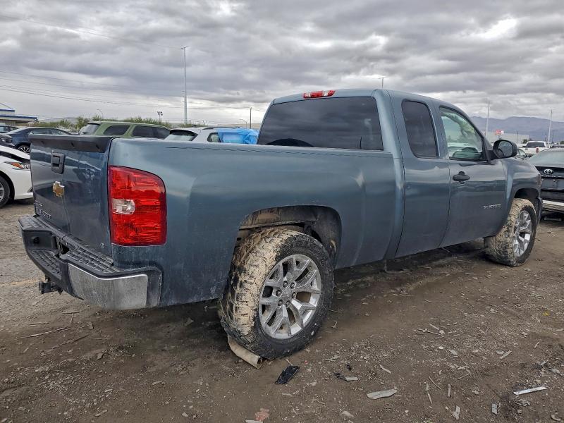 Photo 3 from auction – 2011 CHEVROLET SILVERADO with VIN 1GCRCSE09BZ338109