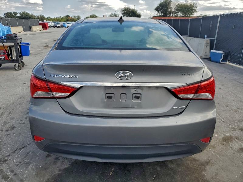 Photo 6 from auction – 2014 HYUNDAI SONATA SE with VIN 5NPEC4AC0EH830257