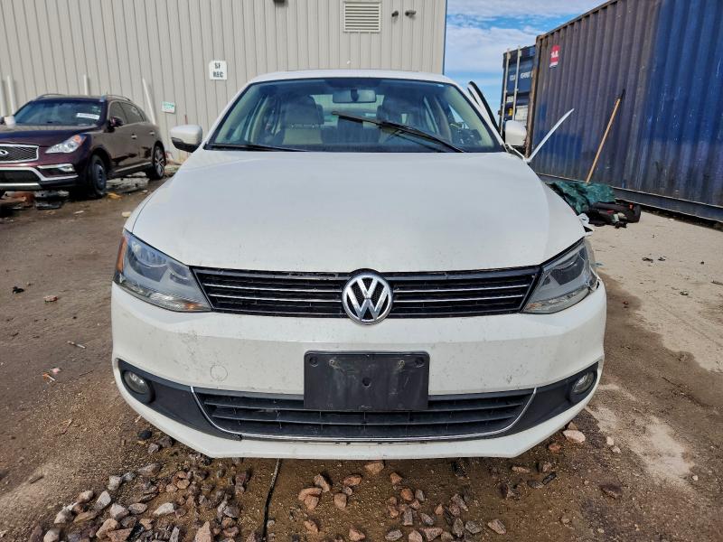 Photo 5 from auction – 2012 VOLKSWAGEN JETTA SEL with VIN 3VWLX7AJ4CM379608