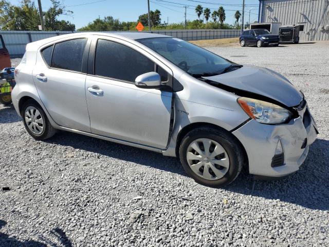Photo 4 from auction – 2014 TOYOTA PRIUS C with VIN JTDKDTB36E1071792