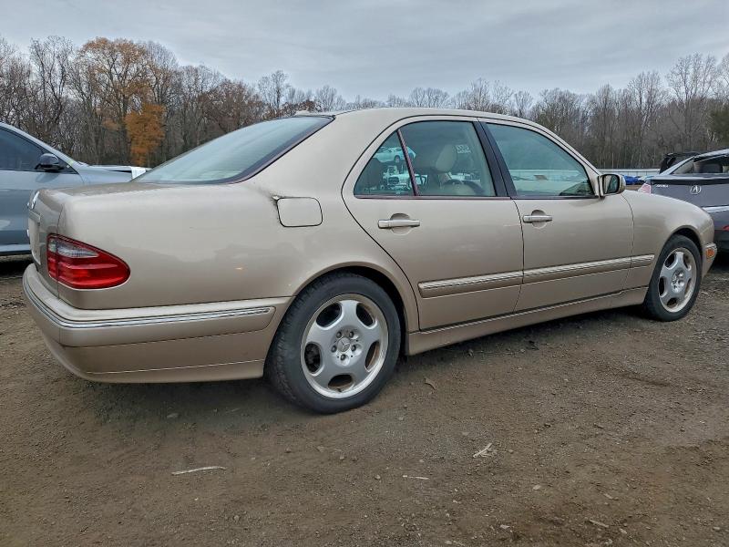 Photo 3 from auction – 2001 MERCEDES-BENZ E 430 with VIN WDBJF70J81B245718