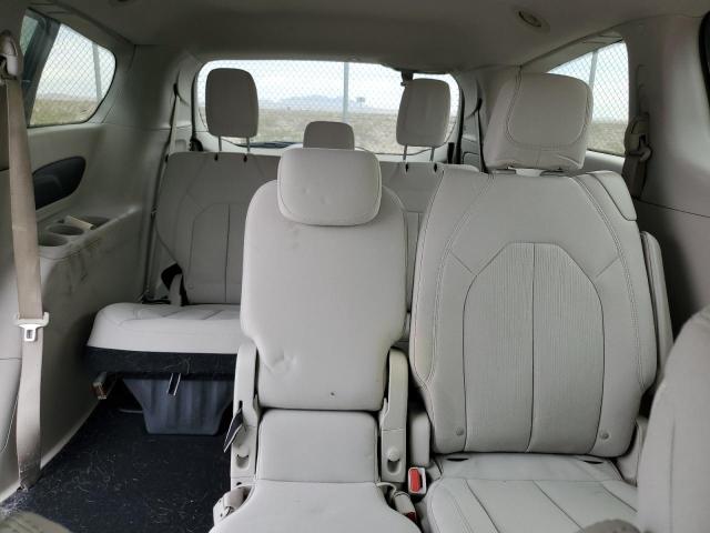 Photo 10 from auction – 2017 CHRYSLER PACIFICA T with VIN 2C4RC1DG1HR502321