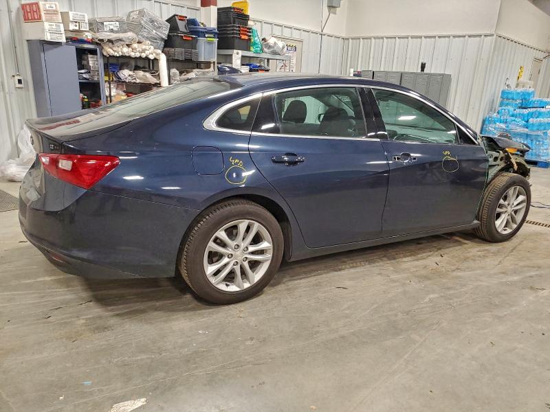 Photo 3 from auction – 2017 CHEVROLET MALIBU LT with VIN 1G1ZE5ST3HF199690