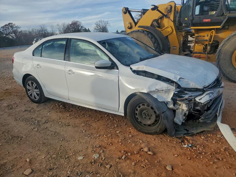 Photo 4 from auction – 2017 VOLKSWAGEN JETTA S with VIN 3VW2B7AJ0HM330357