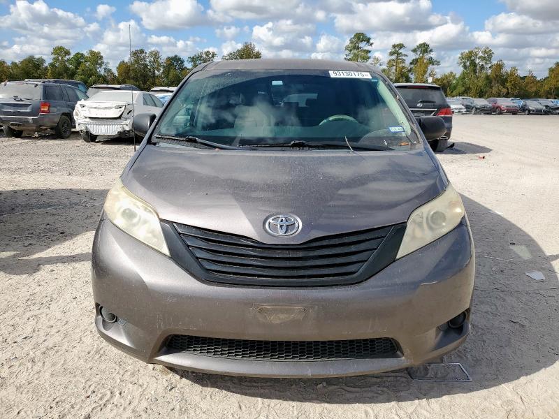 Photo 5 from auction – 2012 TOYOTA SIENNA BAS with VIN 5TDKA3DC4CS012052