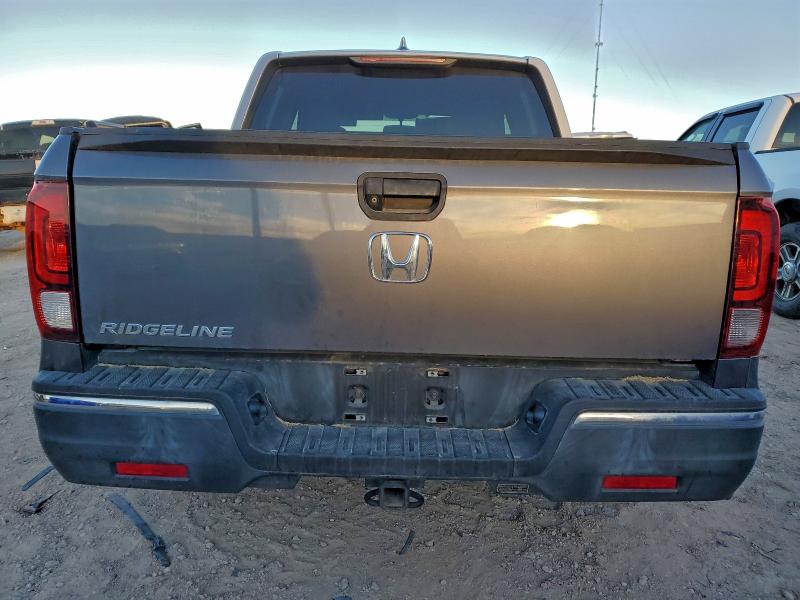 Photo 6 from auction – 2019 HONDA RIDGELINE with VIN 5FPYK2F20KB006541