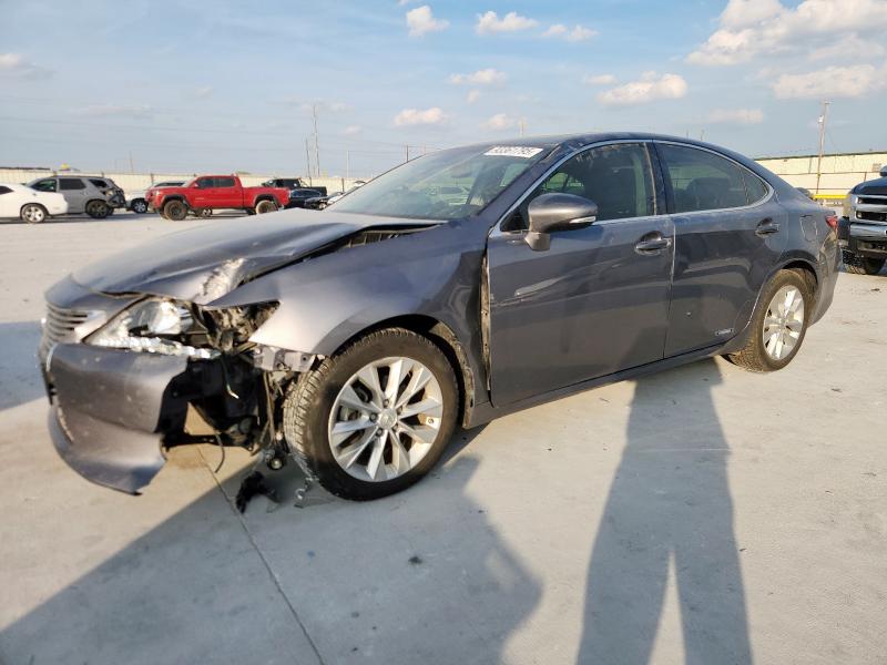 LEXUS ES 300H 2015 with VIN JTHBW1GG7F2100561 - Photo from auction