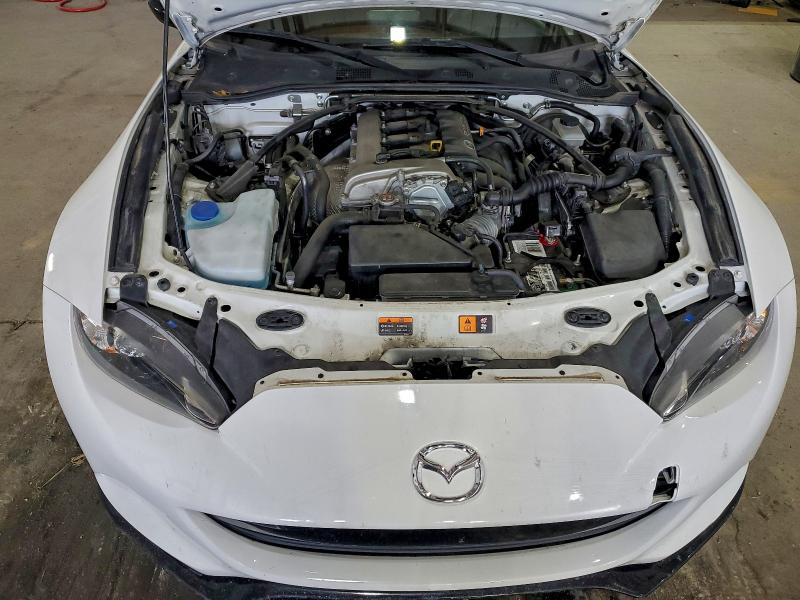 Photo 11 from auction – 2017 MAZDA MX-5 MIATA with VIN JM1NDAL73H0103031