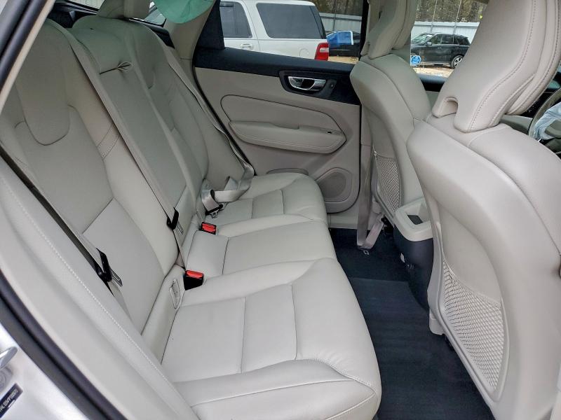Photo 11 from auction – 2023 VOLVO XC60 PLUS with VIN YV4L12DW1P1300670