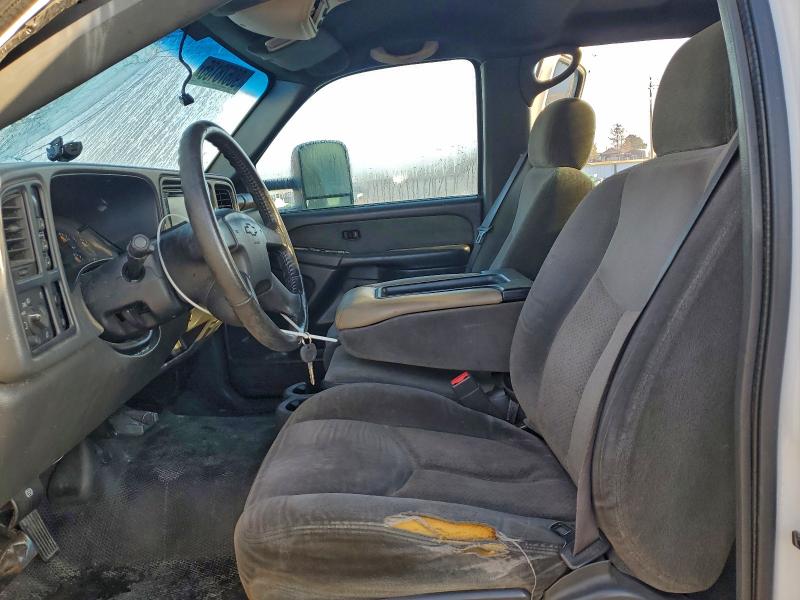 Photo 7 from auction – 2003 CHEVROLET SILVERADO with VIN 1GCHK23133F120163