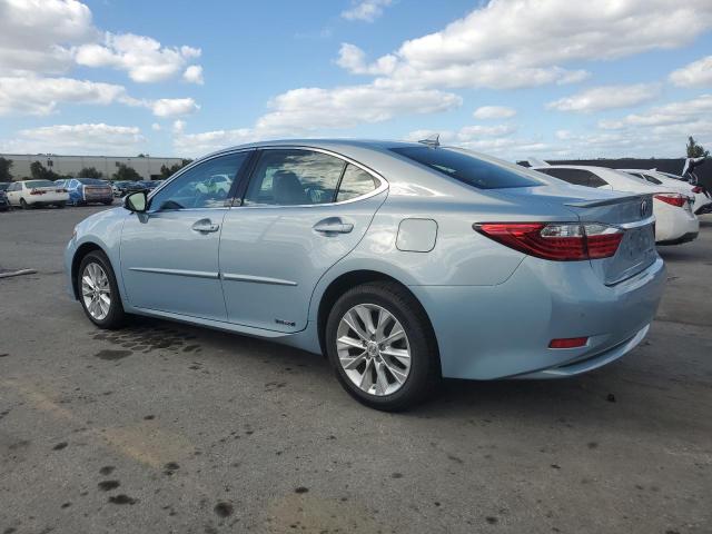 Photo 2 from auction – 2013 LEXUS ES 300H with VIN JTHBW1GGXD2018174