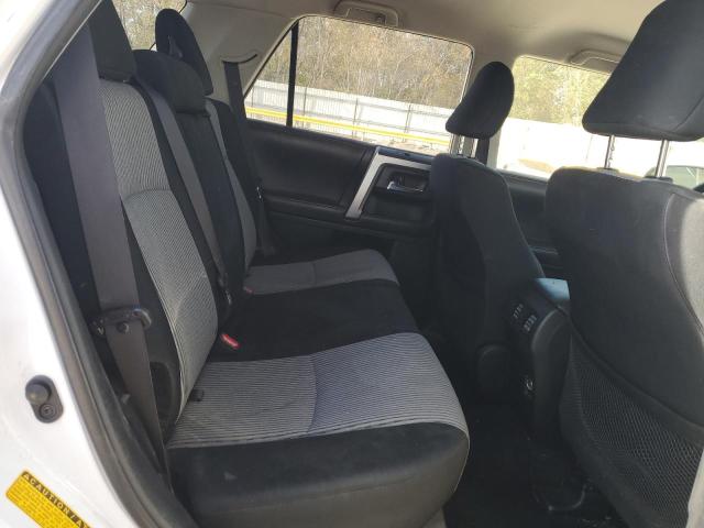 Photo 11 from auction – 2017 TOYOTA 4RUNNER SR with VIN JTEZU5JR8H5148767