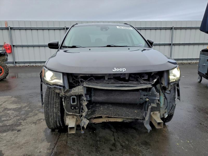 Photo 5 from auction – 2018 JEEP COMPASS LA with VIN 3C4NJDBB4JT359820