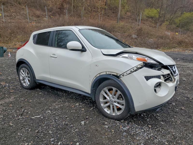 Photo 4 from auction – 2014 NISSAN JUKE S with VIN JN8AF5MV1ET481053