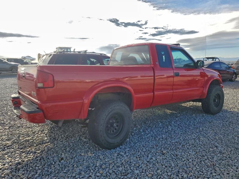 Photo 3 from auction – 2003 GMC SONOMA with VIN 1GTCT19X738173160