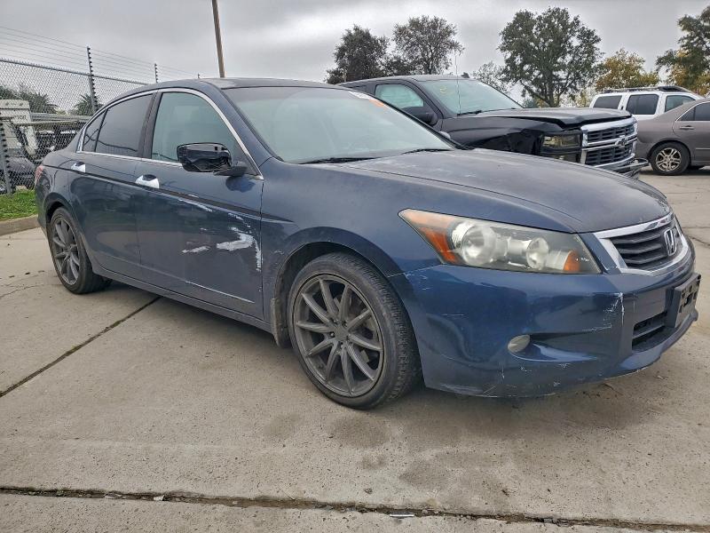 Photo 4 from auction – 2010 HONDA ACCORD EXL with VIN 5KBCP3F80AB017036