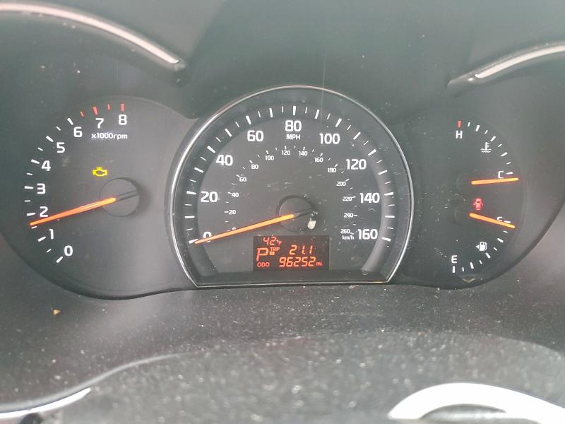 Photo 9 from auction – 2014 KIA SORENTO LX with VIN 5XYKTCA63EG473414