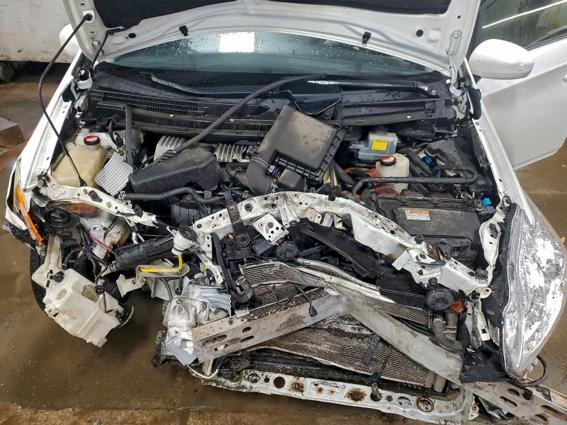 Photo 11 from auction – 2015 TOYOTA PRIUS with VIN JTDKN3DU3F1916358