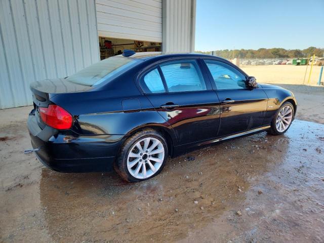 Photo 3 from auction – 2010 BMW 328 I with VIN WBAPH7G5XANM48023