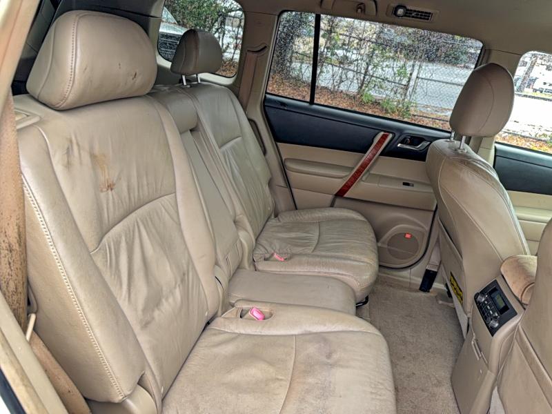 Photo 6 from auction – 2008 TOYOTA HIGHLANDER with VIN JTEDS42A182046859