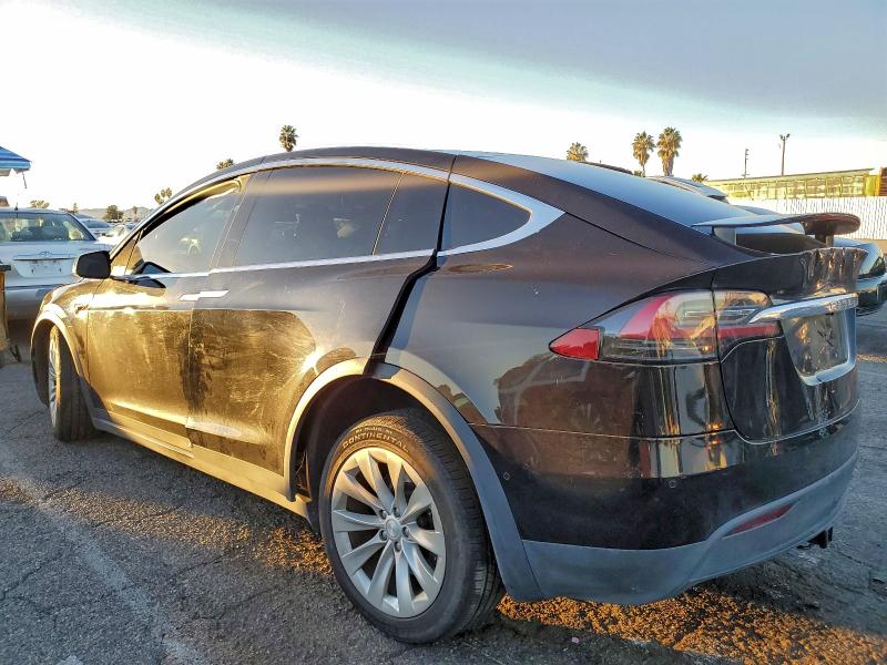 Photo 2 from auction – 2018 TESLA MODEL X with VIN 5YJXCBE21JF117889
