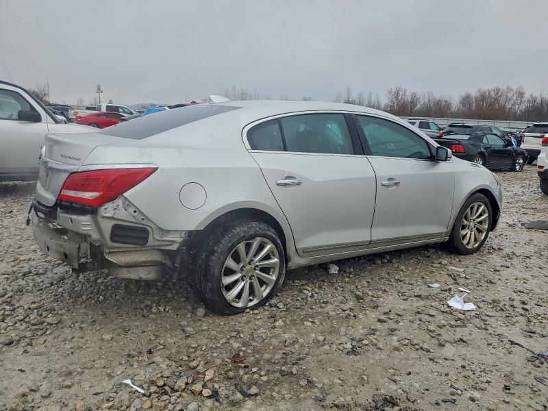 Photo 3 from auction – 2016 BUICK LACROSSE with VIN 1G4GB5G32GF140785