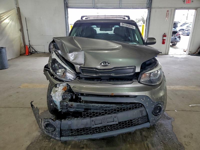 Photo 5 from auction – 2017 KIA SOUL with VIN KNDJN2A26H7471932