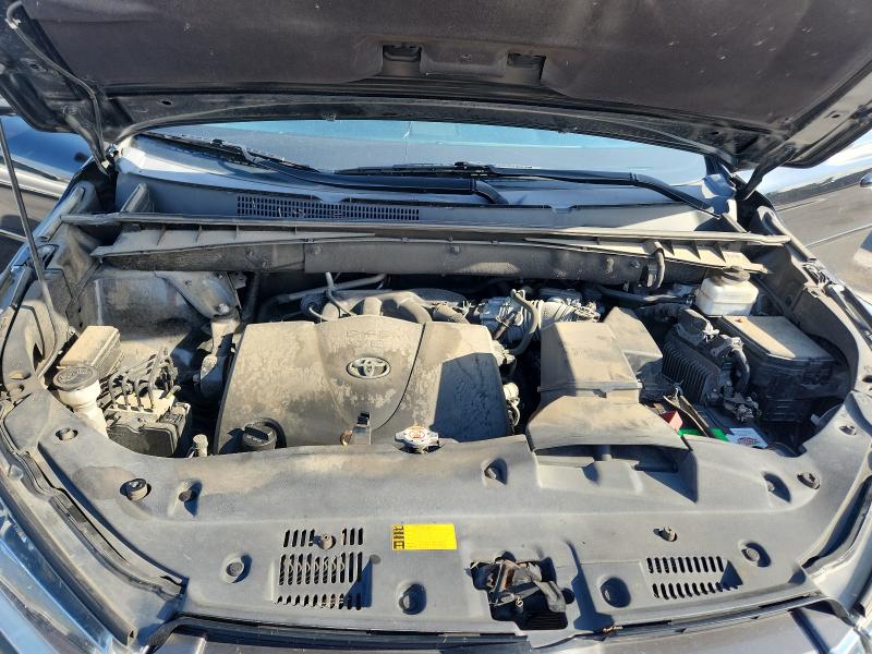 Photo 11 from auction – 2019 TOYOTA HIGHLANDER with VIN 5TDYZRFH7KS329613