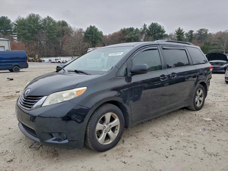 TOYOTA SIENNA LE 2014 with VIN 5TDKK3DC1ES480935 - Photo from auction
