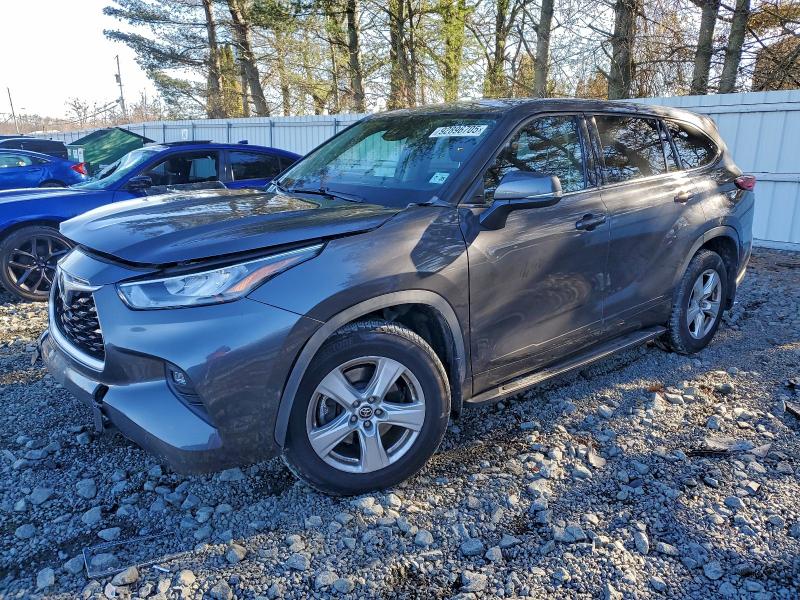 TOYOTA HIGHLANDER 2020 z numerem VIN 5TDBZRBH2LS003313 - Zdjęcie z aukcji