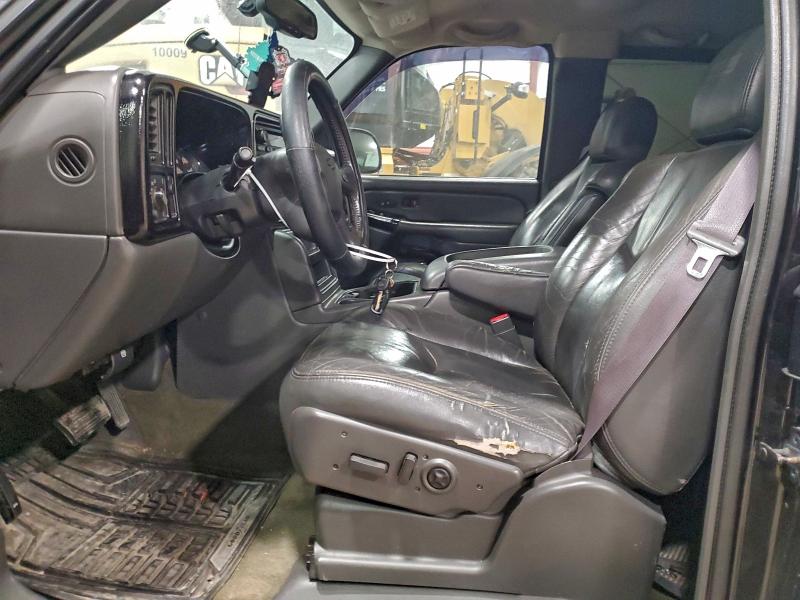 Photo 7 from auction – 2004 CHEVROLET SILVERADO with VIN 2GCEK19N841122703