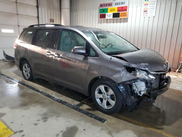 Фото 4 с аукциона – 2013 TOYOTA SIENNA LE с VIN 5TDKK3DC8DS378059