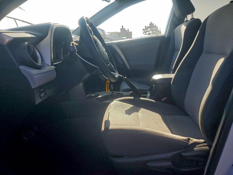 Photo 7 from auction – 2014 TOYOTA RAV4 LE with VIN 2T3BFREV3EW154172