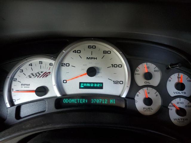 Photo 9 from auction – 2004 CHEVROLET SILVERADO with VIN 1GCEC19T94Z308172