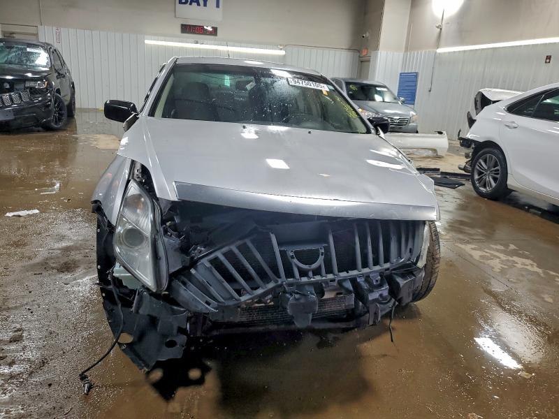 Photo 5 from auction – 2010 MERCURY MILAN with VIN 3MEHM0JG6AR643942